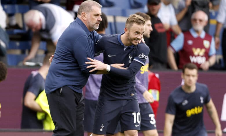 Tottenham Hotpsur manager Ange Postecoglou and James Maddison after the final whistle of the Premier League match