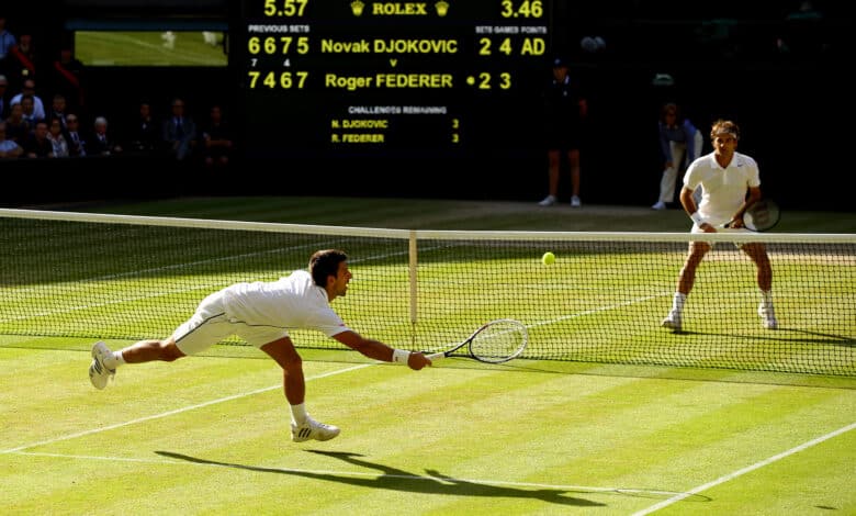 Djokovic and Federer battle it out in the 2019 Wimbledon Final!