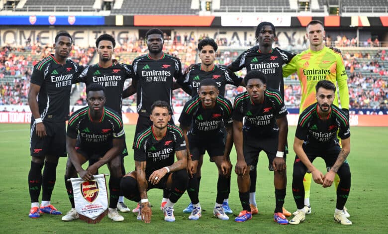 Arsenal, in all the glory of their new away strip, are ready for another Premier League battle.