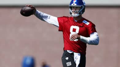 Daniel Jones #8 of the New York Giants