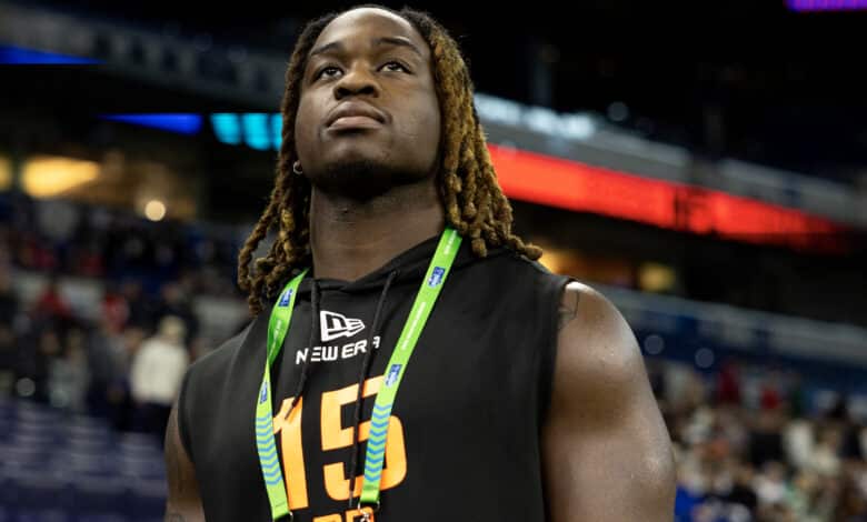 INDIANAPOLIS, INDIANA - MARCH 1: Ashton Jeanty #RB15 of Boise State stands on the field during the NFL Scouting Combine at Lucas Oil Stadium on March 1, 2025 in Indianapolis, Indiana.