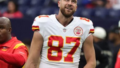 Travis Kelce #87 of the Kansas City Chiefs