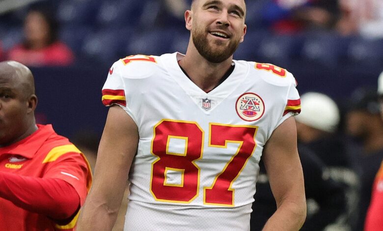Travis Kelce #87 of the Kansas City Chiefs