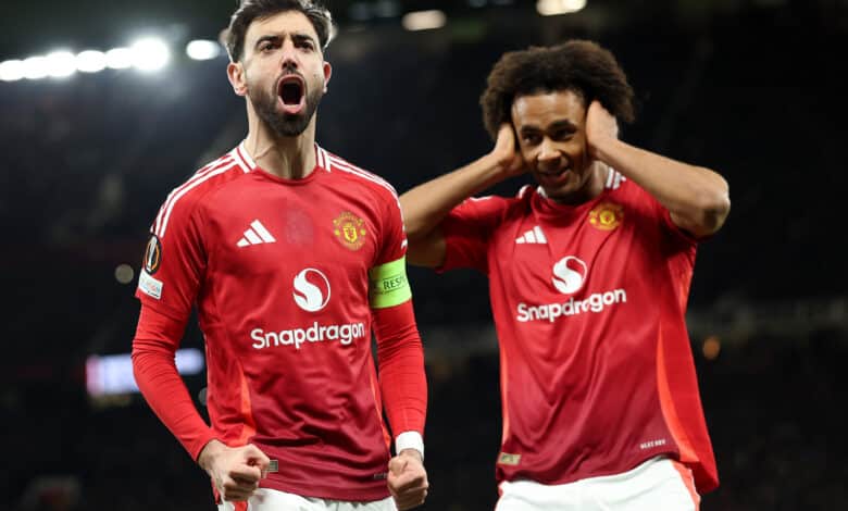 MANCHESTER, ENGLAND - MARCH 13: Bruno Fernandes of Manchester United celebrates scoring his team's first goal from the penalty spot during the UEFA Europa League 2024/25 Round of 16 Second Leg match between Manchester United and Real Sociedad de Futbol at Old Trafford on March 13, 2025 in Manchester, England.
