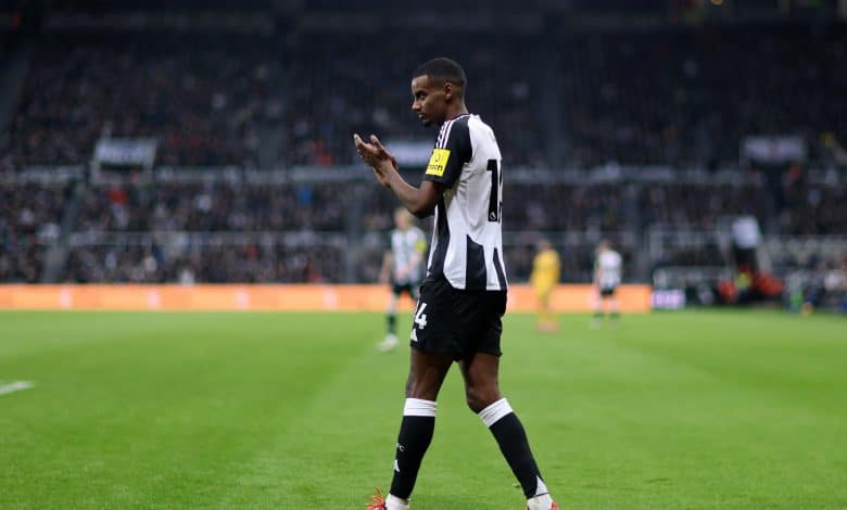 Transfer Seeker - NEWCASTLE UPON TYNE, ENGLAND - JANUARY 15: Alexander Isak of Newcastle United reacts during the Premier League match between Newcastle United FC and Wolverhampton Wanderers FC at St James' Park on January 15, 2025 in Newcastle upon Tyne, England.