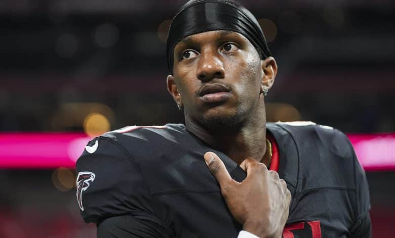 ATLANTA, GEORGIA - AUGUST 15: Michael Penix Jr. #9 of the Atlanta Falcons warms up prior to an NFL preseason football game against the Tennessee Titans at Mercedes-Benz Stadium on August 15, 2025 in Atlanta, Georgia.