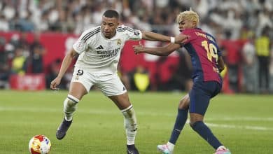 LA LIGA ABROAD - Seville, Spain - April 26: Kylian Mbappe of Real Madrid CF and Lamine Yamal of FC Barcelona battle for the ball during the Copa del Rey Final macht between FC Barcelona and Real Madrid at Estadio de La Cartuja on April 26, 2025 in Seville, Spain.